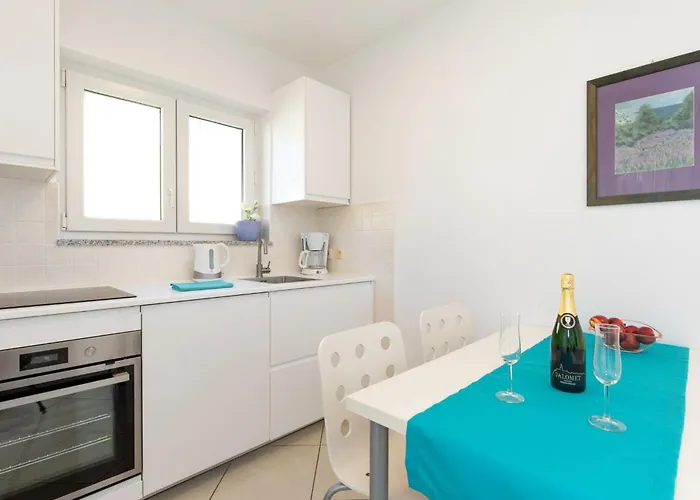 דירה Schoene In By Interhome באסקה