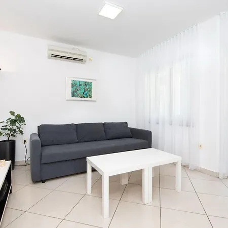 Schoene In By Interhome Baška